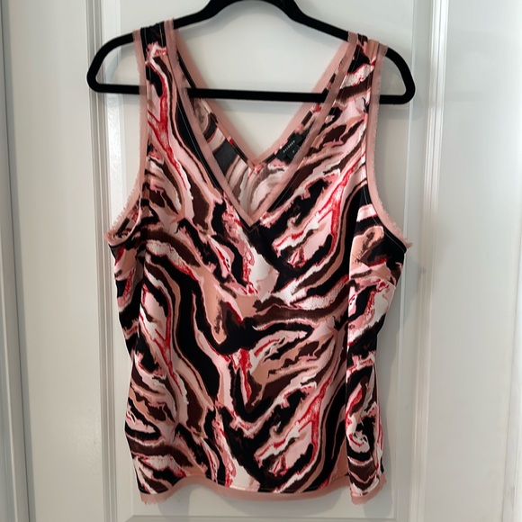 Halogen Tops - 🦋 Halogen V Neck 🦋